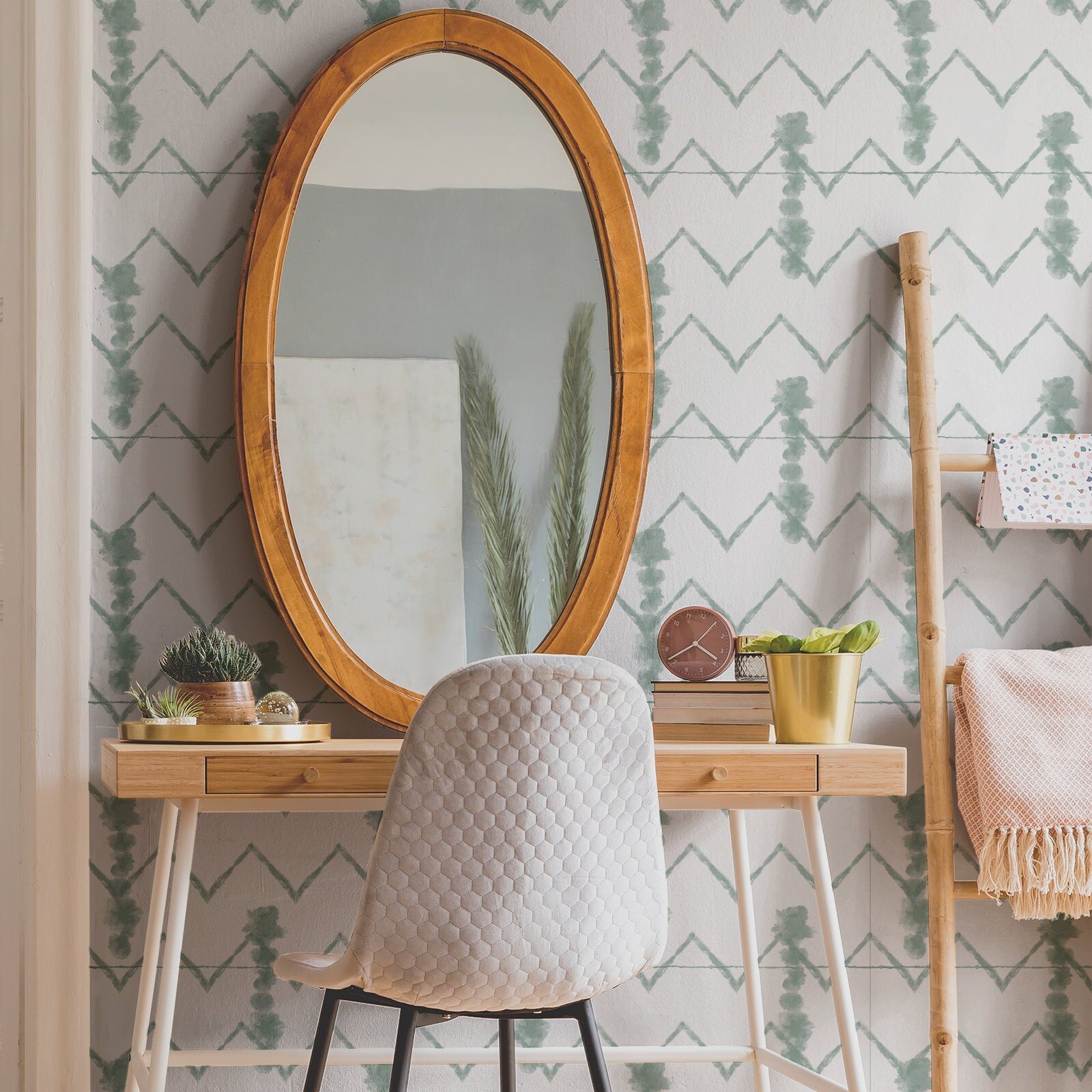 Abstract Wallpaper Green & White Shibori Wall Decor